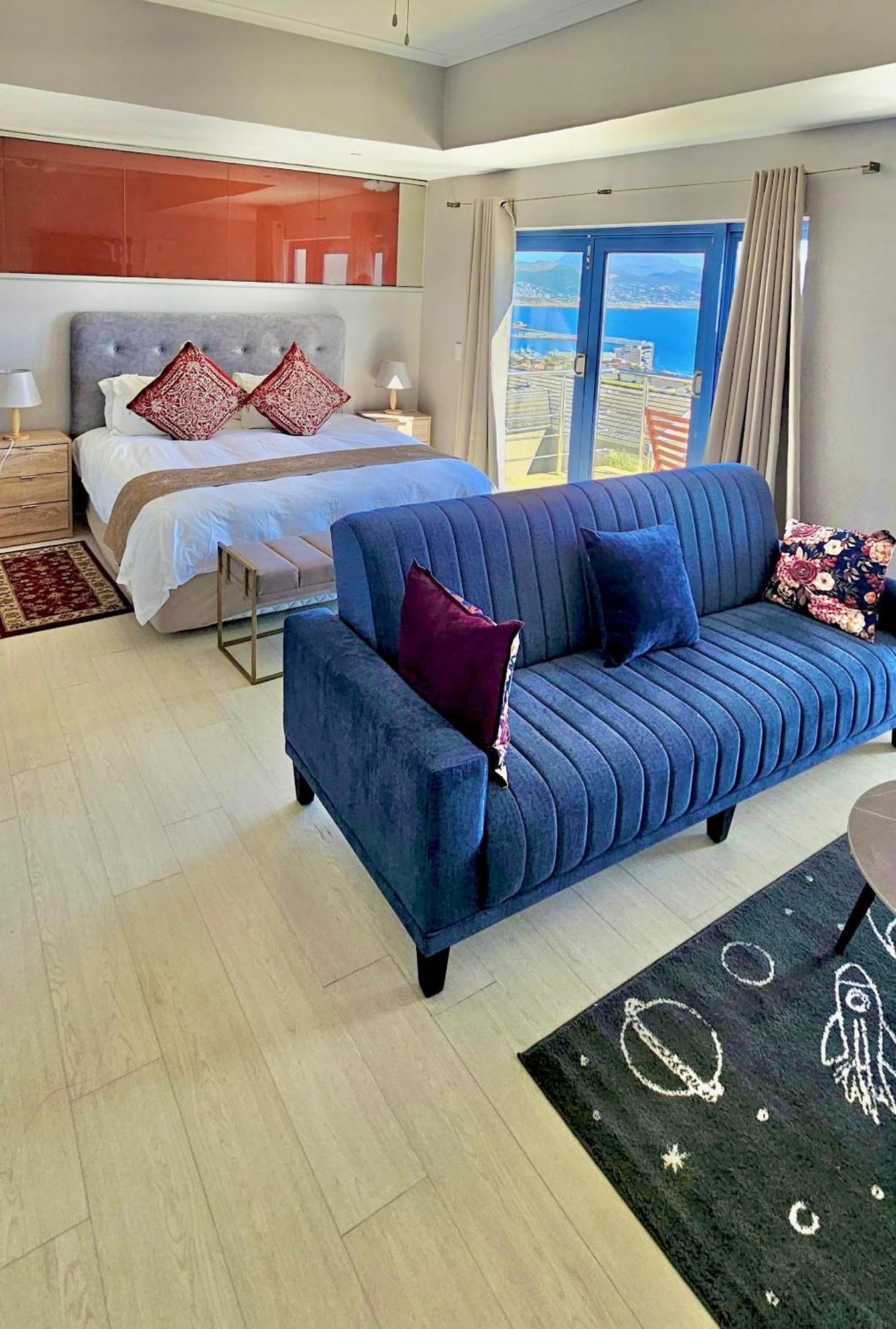 Magellans Hotel Simonʼs Town Екстериор снимка