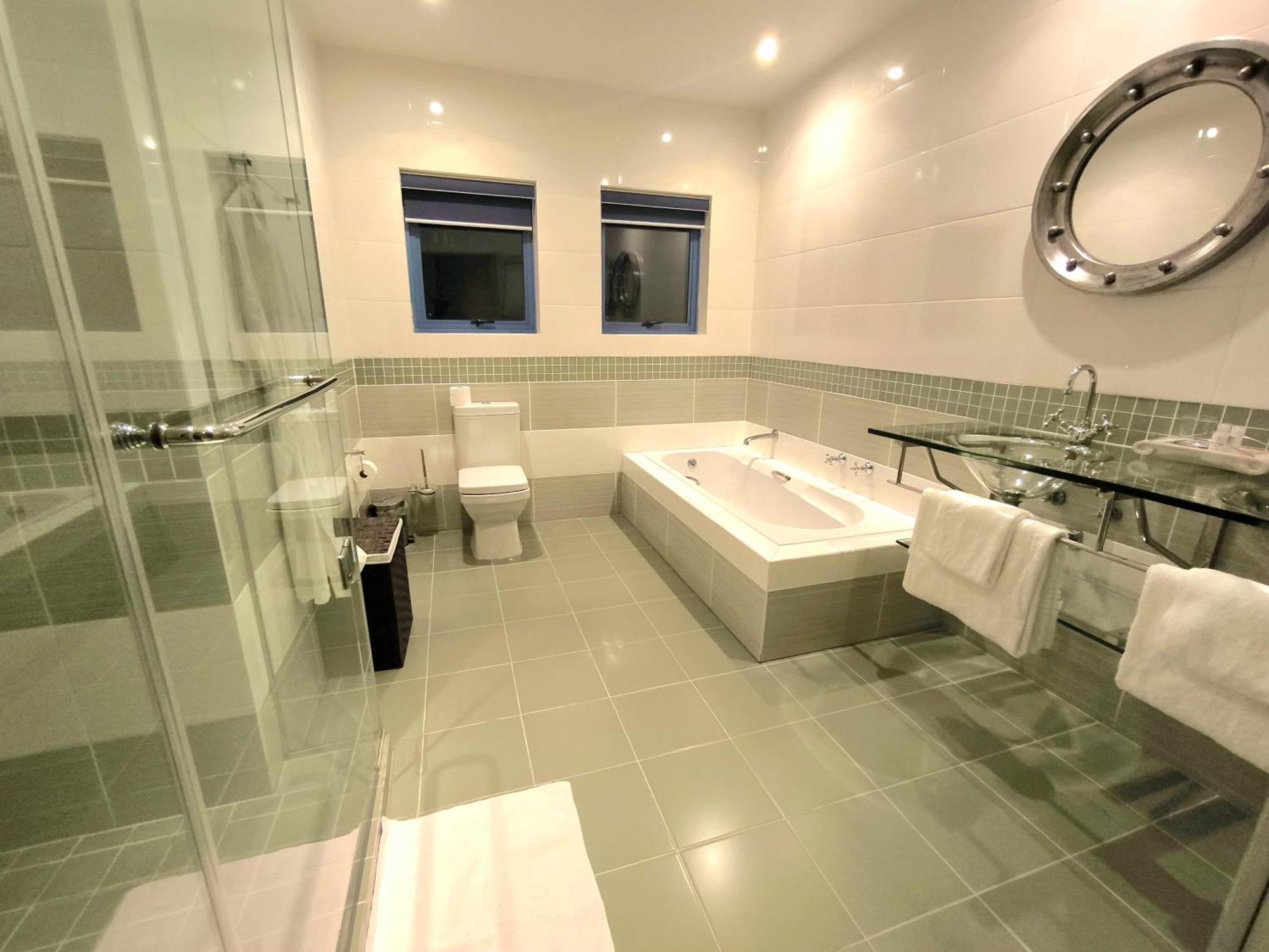 Magellans Hotel Simonʼs Town Стая снимка