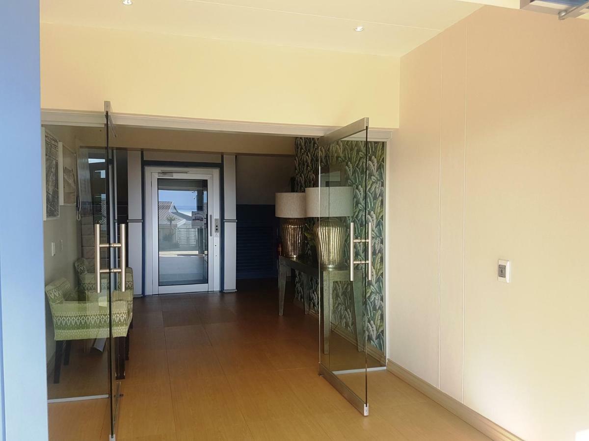 Magellans Hotel Simonʼs Town Екстериор снимка