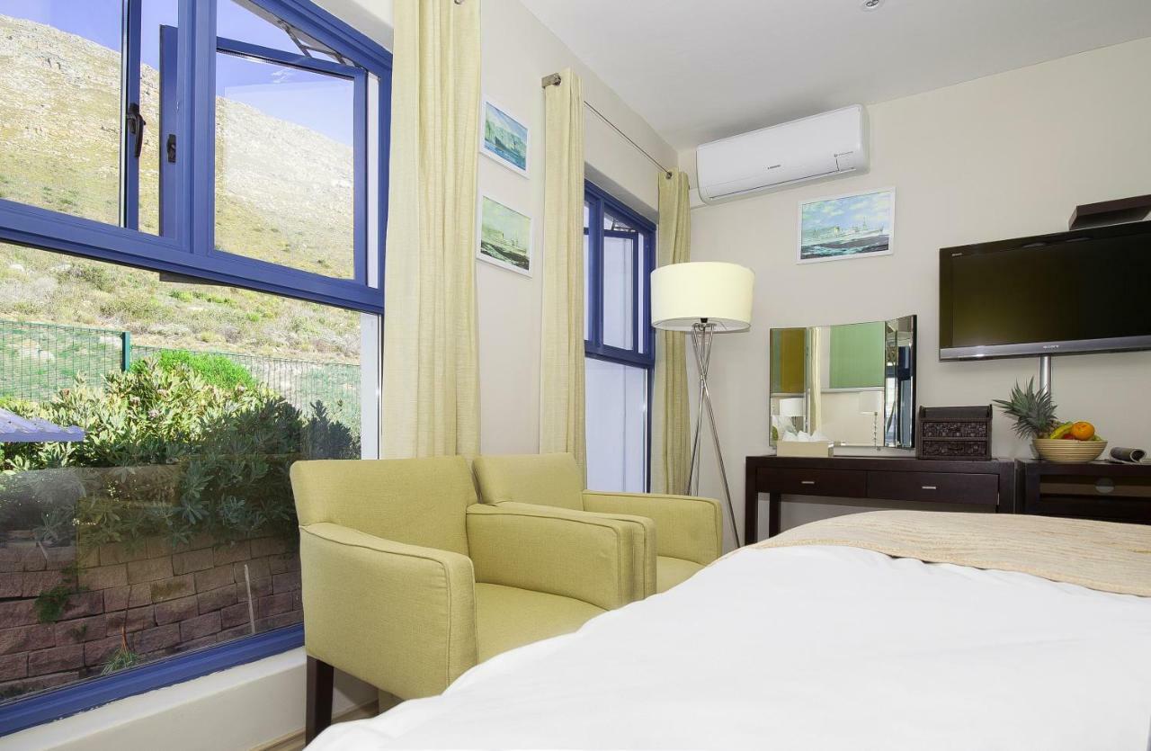 Magellans Hotel Simonʼs Town Екстериор снимка