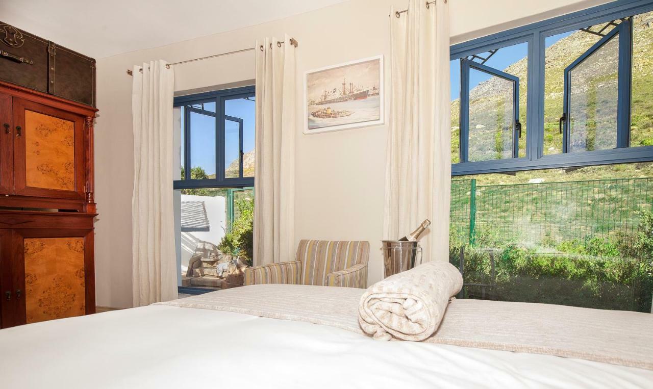 Magellans Hotel Simonʼs Town Екстериор снимка