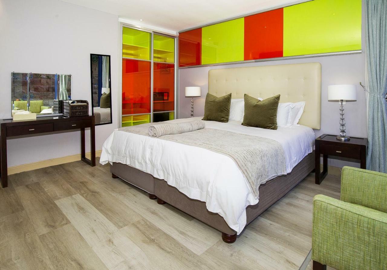Magellans Hotel Simonʼs Town Екстериор снимка